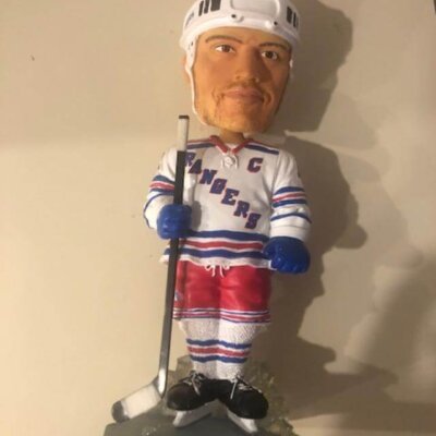 MARK MESSIER 2001 LIMITED EDITION FOREVER COLLECTIBLES BOBBLEHEAD