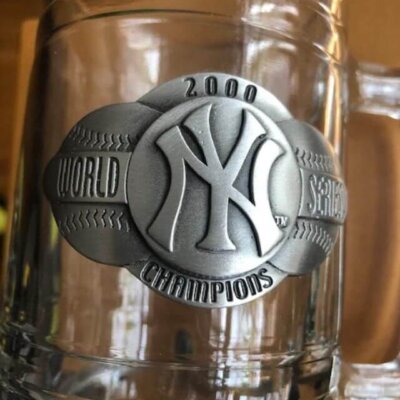 NY Yankees 2000 World Champion pewter glass