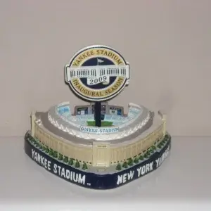 YANKEE STADIUM Inaugural Season 2009 Replica Stadium Figurine