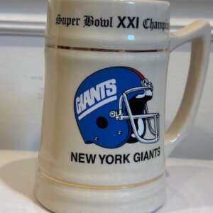 New York Giants Super Bowl XXI Champions ceramic mug showing team helmet on front