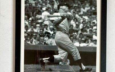 Mickey Mantle Power Swing Framed Photo – Yankees
