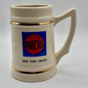 Social image of the New York Knicks 6‑inch ceramic mug with blue and orange team logo