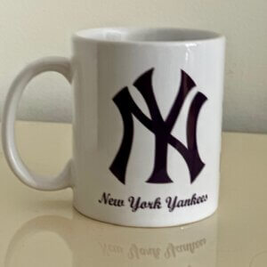 New York Yankees ceramic mug with classic multi‑logo design